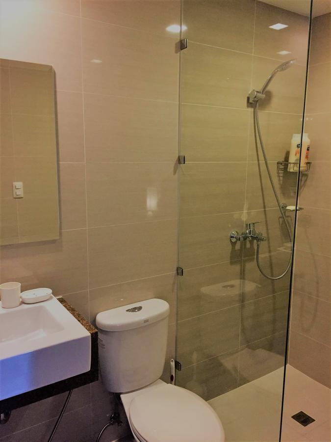 Travellers 101 Condo Near Manila Airport מראה חיצוני תמונה
